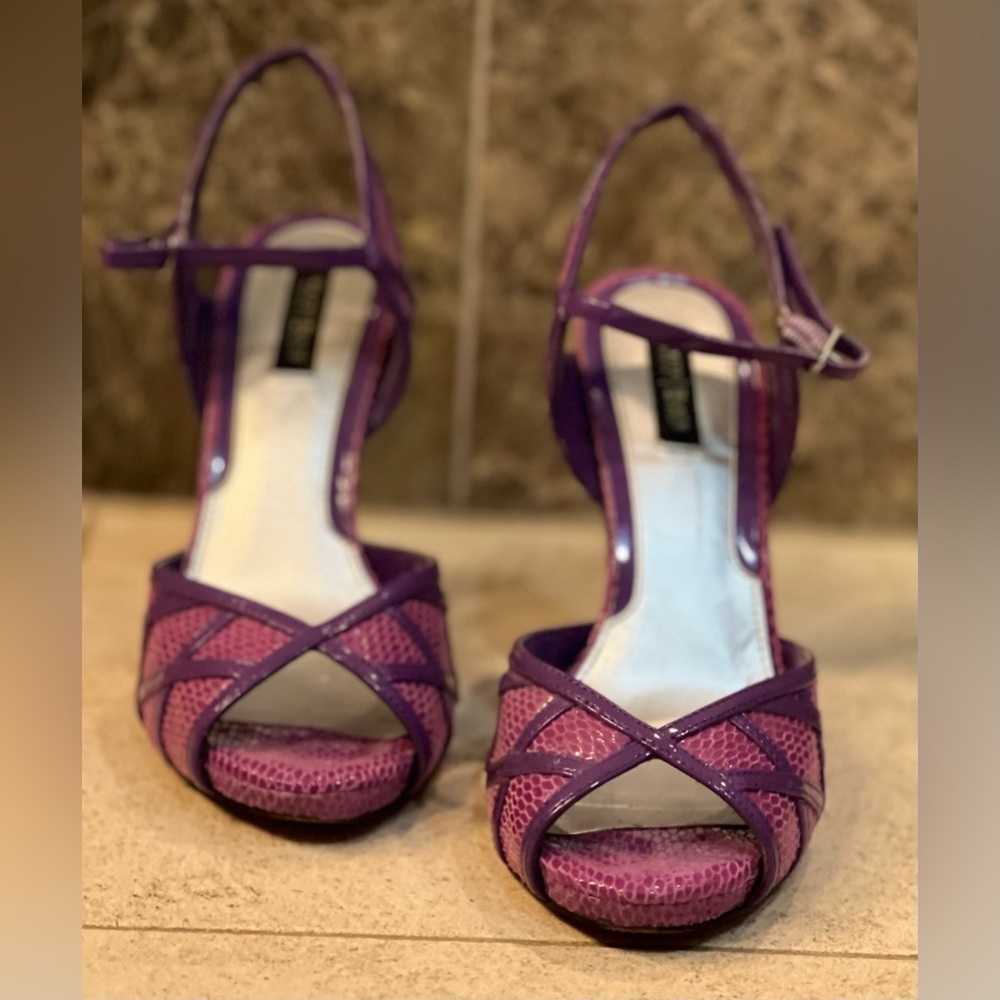 2/$30 WHBM Gia Purple Leather Snake Embossed Heels…Size 8 1/2